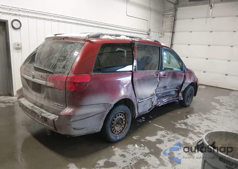 2004 Toyota Sienna Xle Limited z USA, uszkodzony, nr VIN 5TDBA22C74S022492